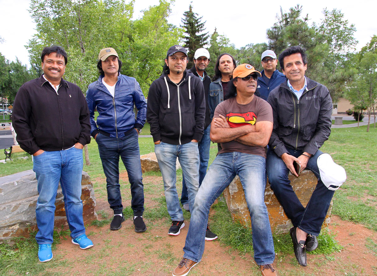 Guests of Honour: Faruque Ahmed (left), MILES and organizers of the Canada Tour (middle), Athar Ali Khan (right) Guests of Honour: Faruque Ahmed (left), MILES and organizers of the Canada Tour (middle), Athar Ali Khan (right)